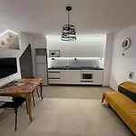 Casa Brillantes Lägenhet Ayerbe