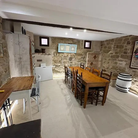 Casa Brillantes Apartman Ayerbe